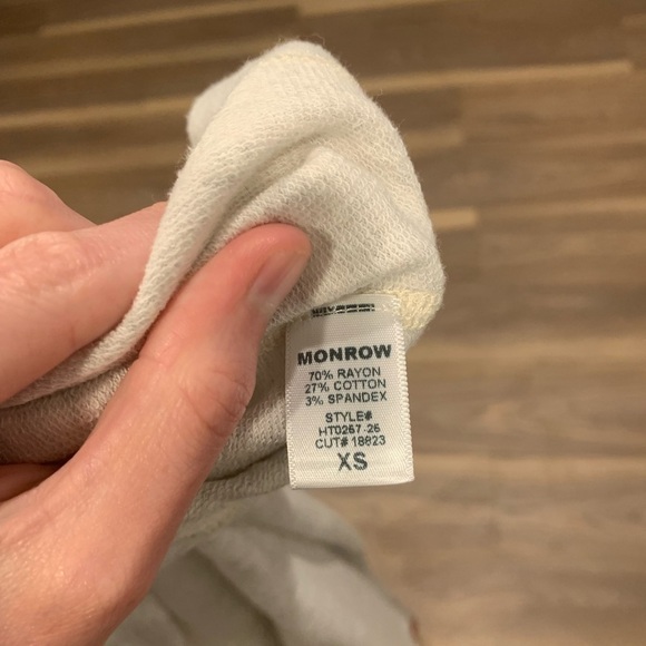 Monrow Rainbow Stripe Pullover Sweater Sweatshirt - Picture 4 of 4